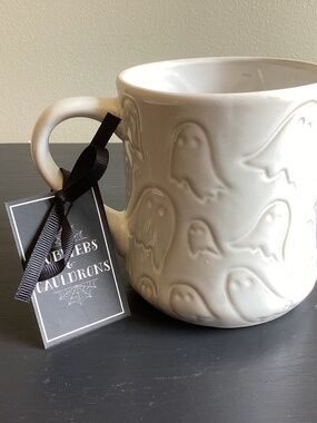 NWT Cobwebs & Cauldrons White Ghosts Embossed Ceramic Coffee Mugs Beige 20oz